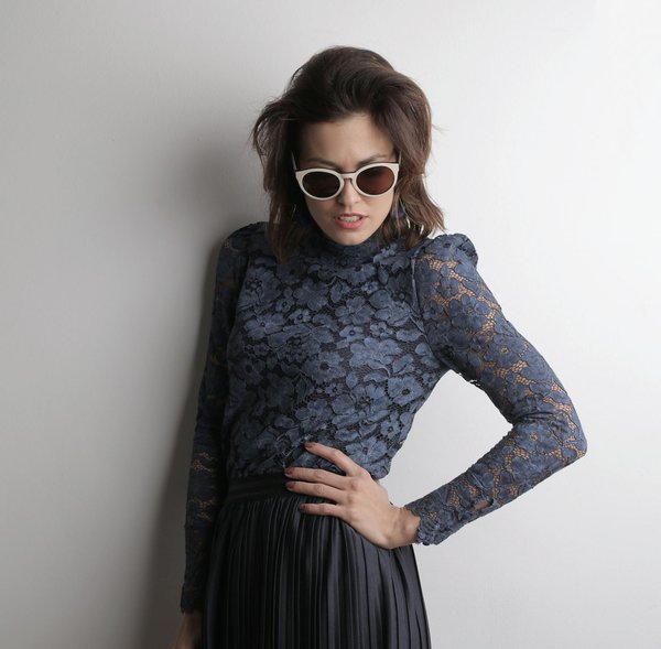 Uncover top uk boutiques for custom winter wedding bridal wear