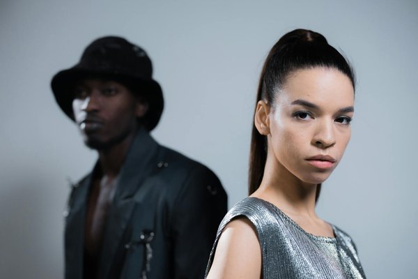 What Are the Essential Trends in Women's UK Fashion Today?